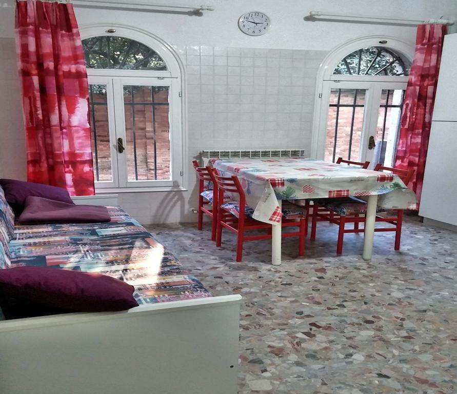 Casa Sul Rio Apartment Венеция Екстериор снимка