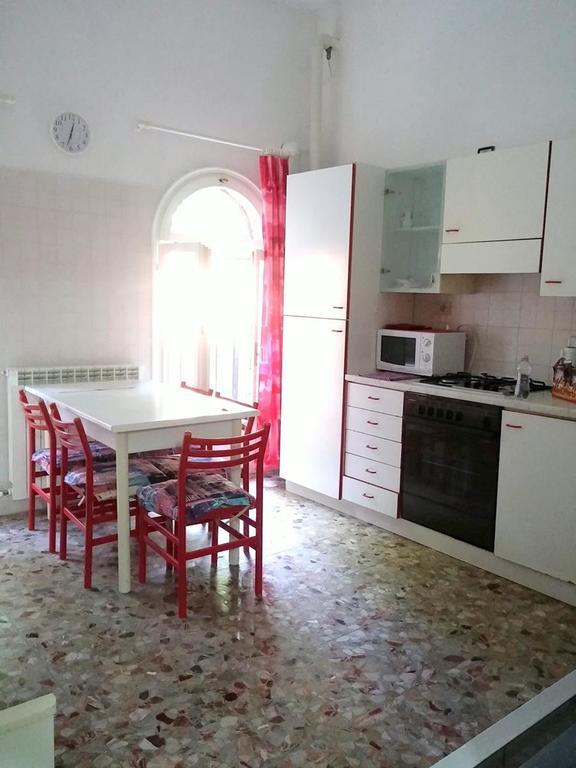 Casa Sul Rio Apartment Венеция Екстериор снимка